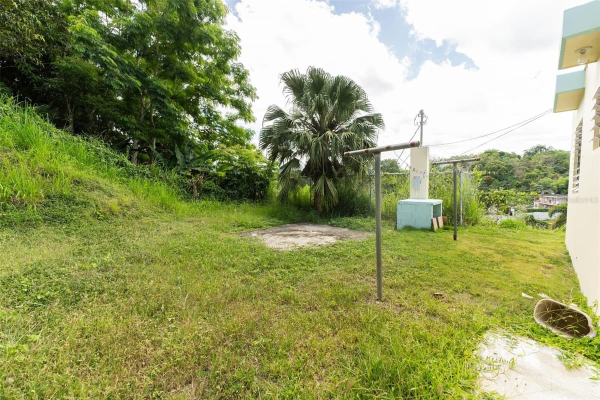Carr 414 SECTOR LOS PUENTES — photo 25 of 28