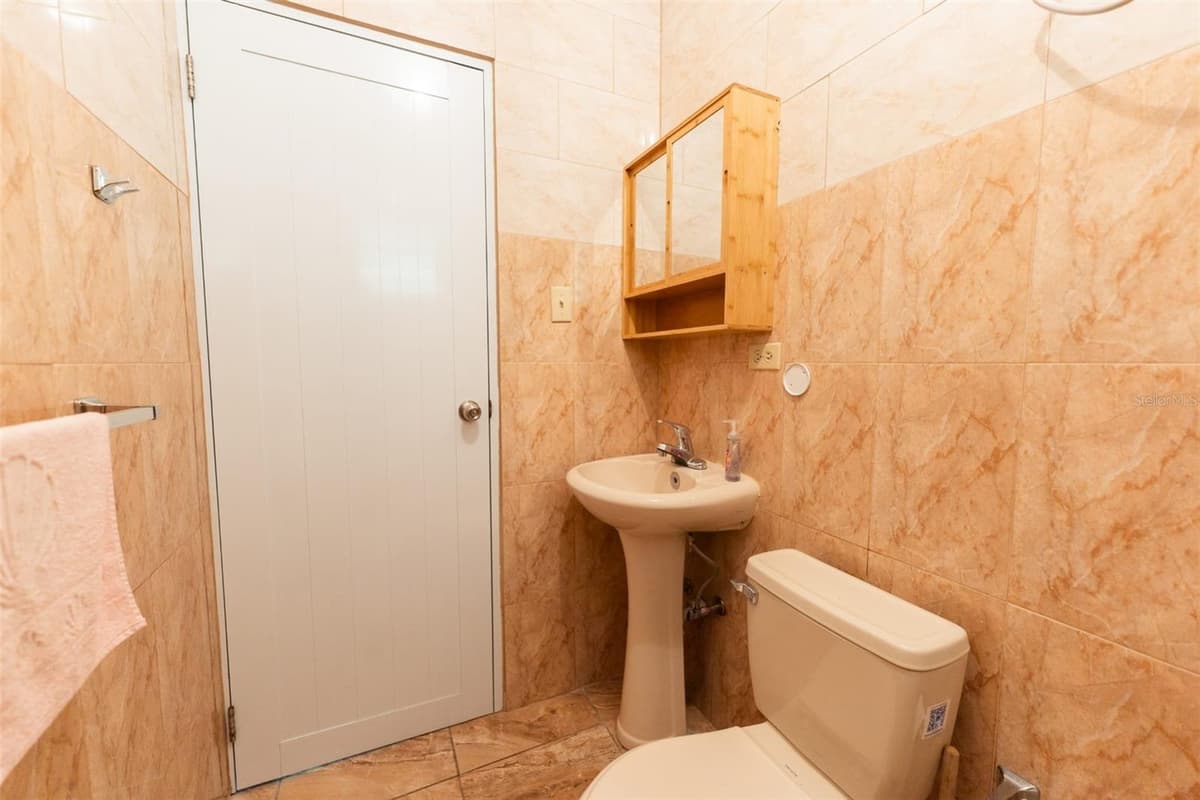 Carr 414 SECTOR LOS PUENTES — photo 18 of 28