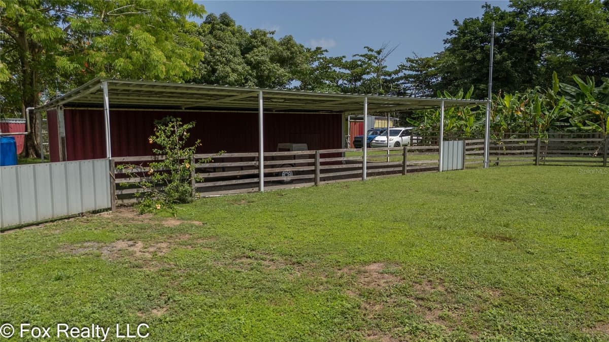 BO ESPINAL — photo 14 of 20
