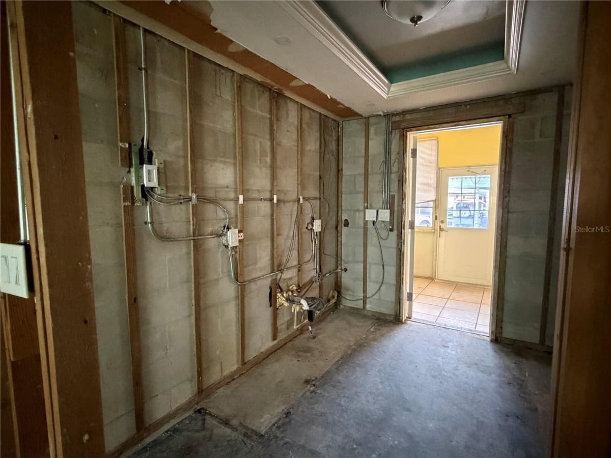 6000 21ST STREET — photo 16 of 29