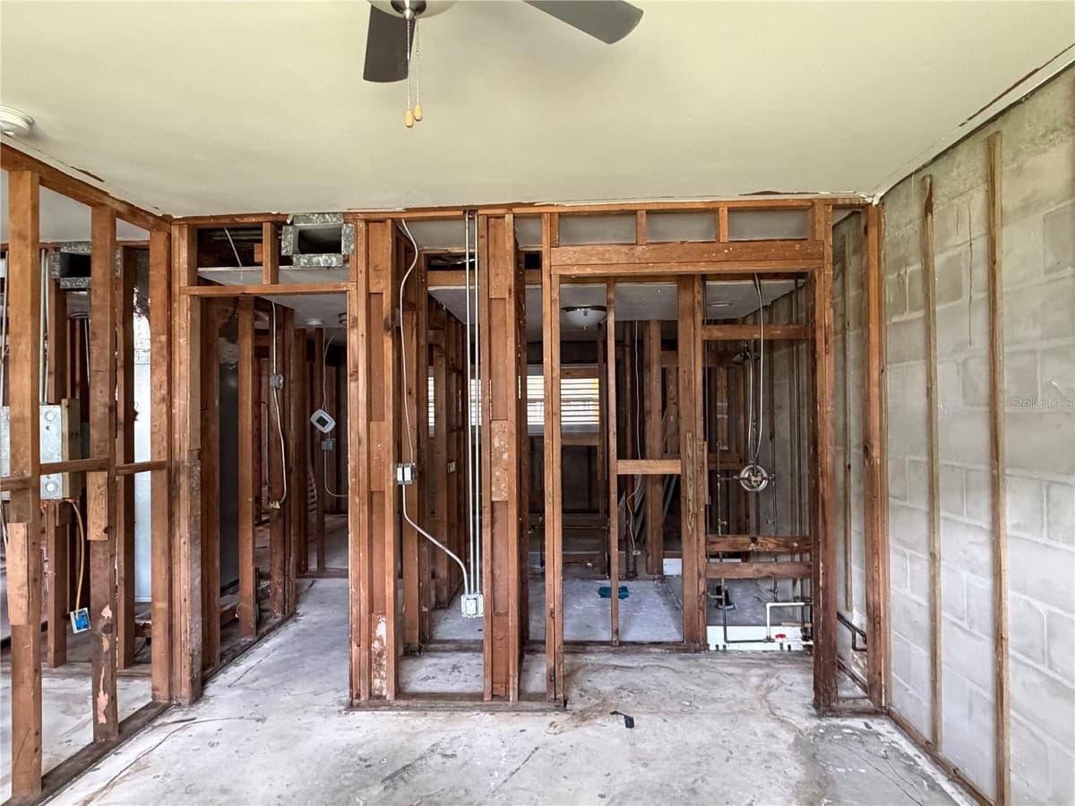 6000 21ST STREET — photo 8 of 29