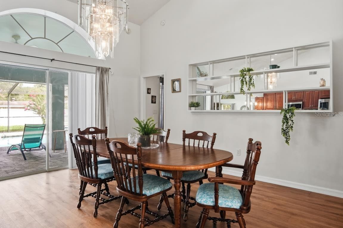 483 LINCOLN AVENUE — photo 11 of 41