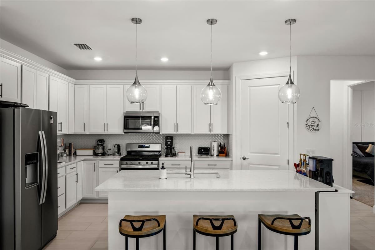 12461 BASALT LANE — photo 8 of 69
