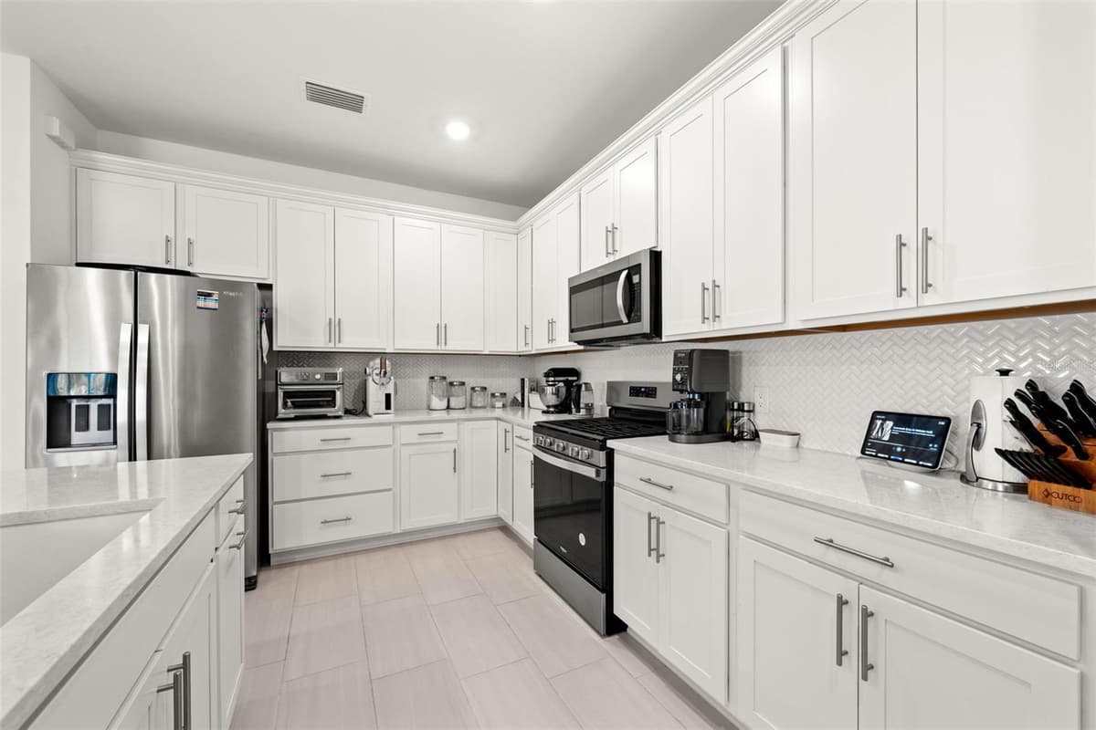 12461 BASALT LANE — photo 3 of 69