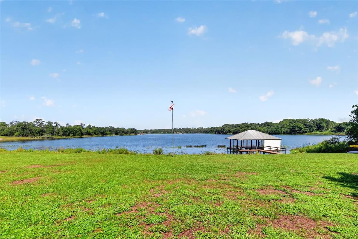 22625 LAKE SENECA ROAD — photo 49 of 62