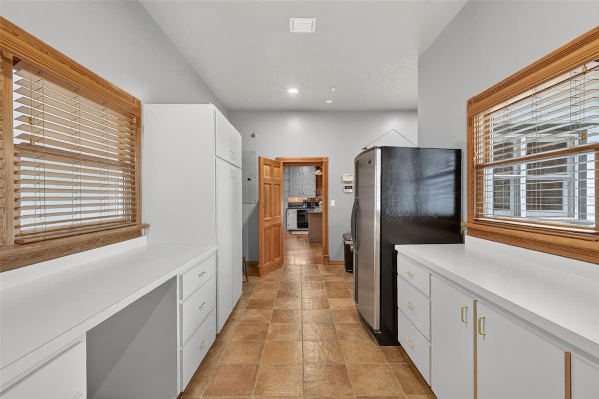 22625 LAKE SENECA ROAD — photo 40 of 62