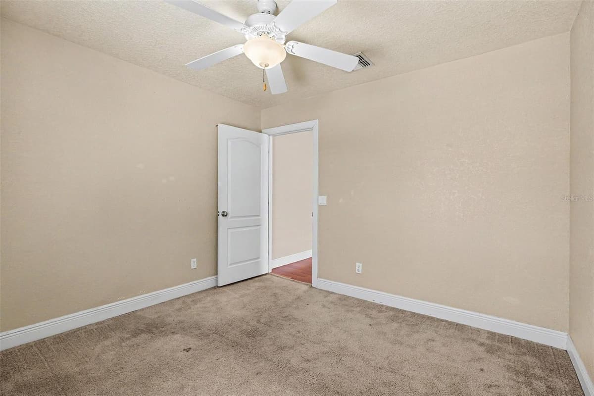 1380 ISABELLA DRIVE — photo 14 of 30