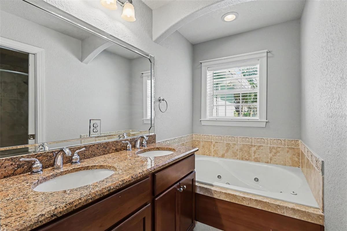 1380 ISABELLA DRIVE — photo 24 of 30