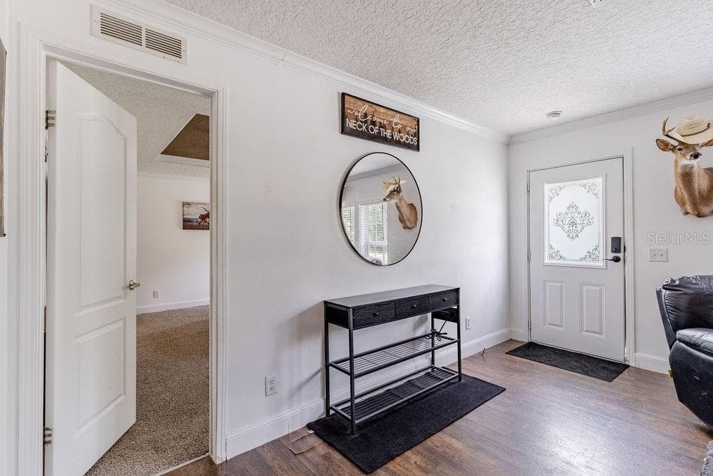 24821 OLD DEER ROAD — photo 4 of 40