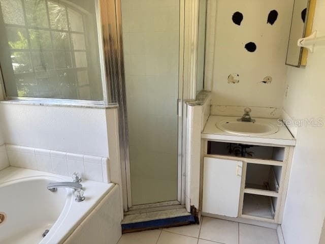 981 SEVILLA AVENUE — photo 11 of 17