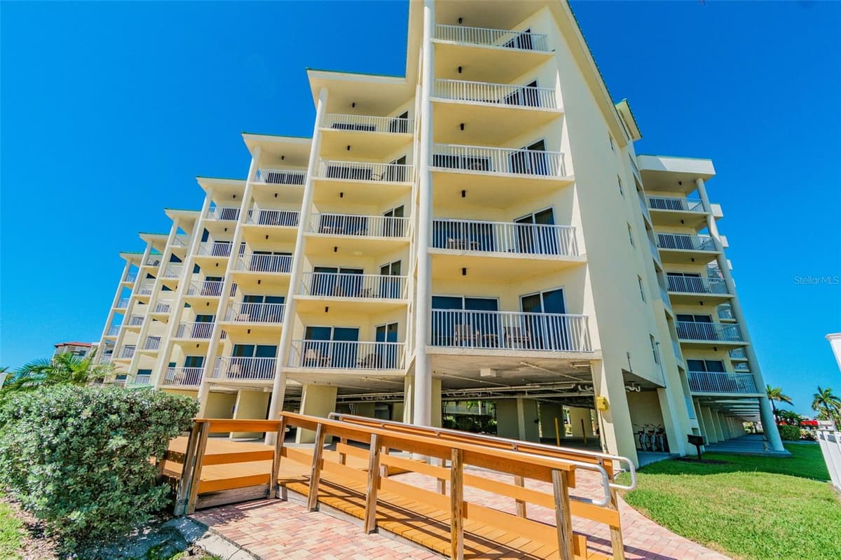 12000 GULF BOULEVARD — photo 52 of 64