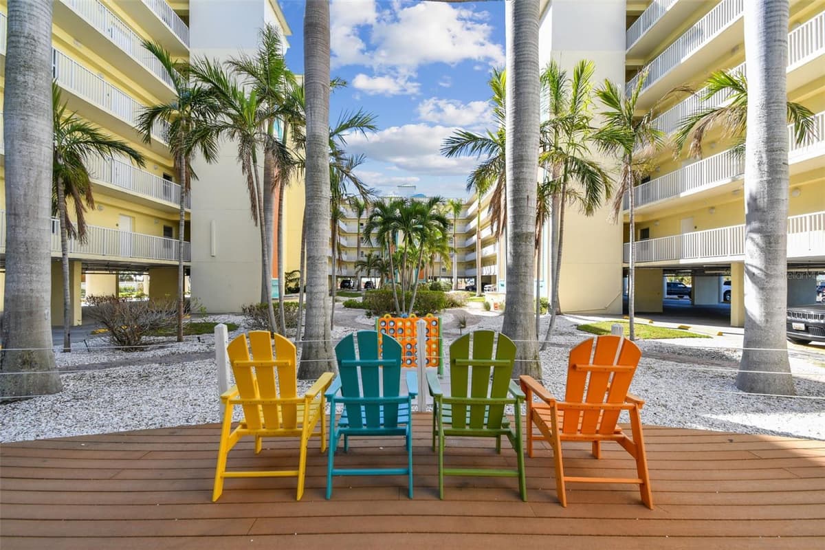 12000 GULF BOULEVARD — photo 44 of 64