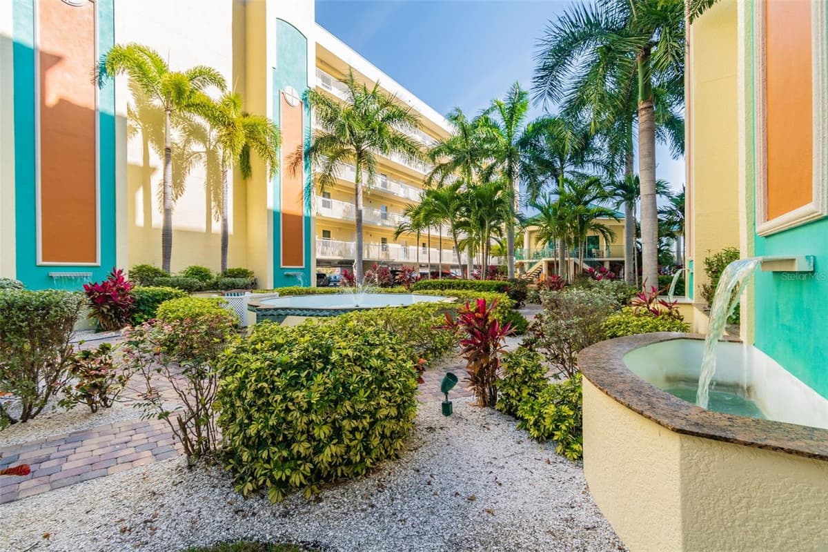 12000 GULF BOULEVARD — photo 43 of 64