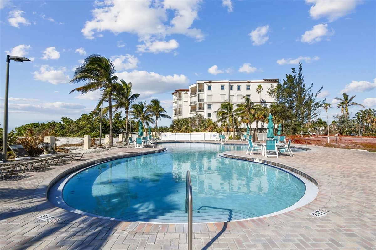 12000 GULF BOULEVARD — photo 47 of 64