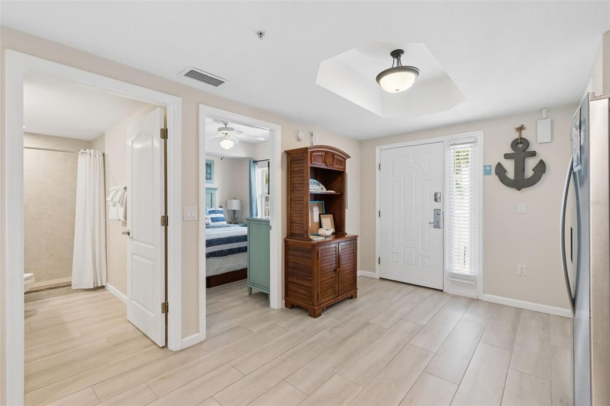 12000 GULF BOULEVARD — photo 11 of 64