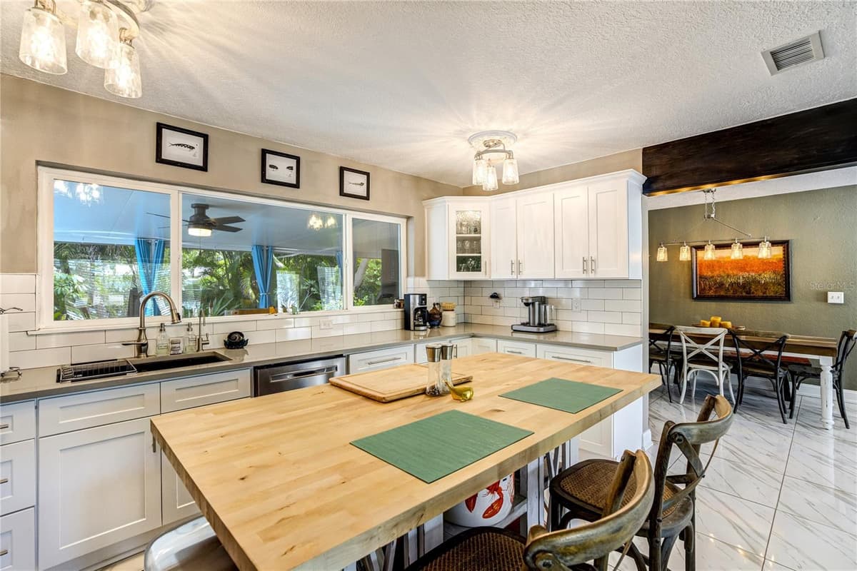 326 MEHLENBACHER ROAD — photo 8 of 31