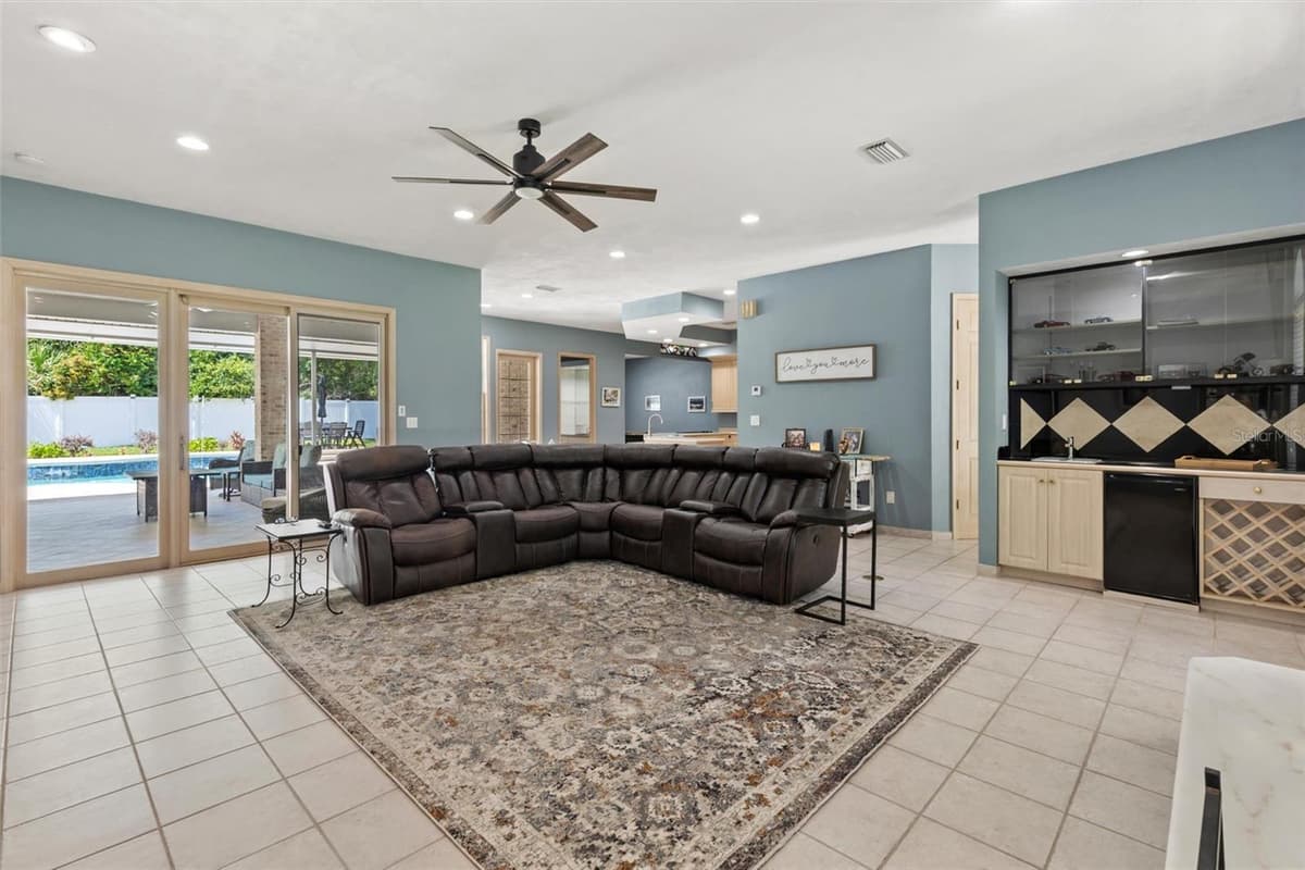 713 ERNEST DRIVE — photo 18 of 100