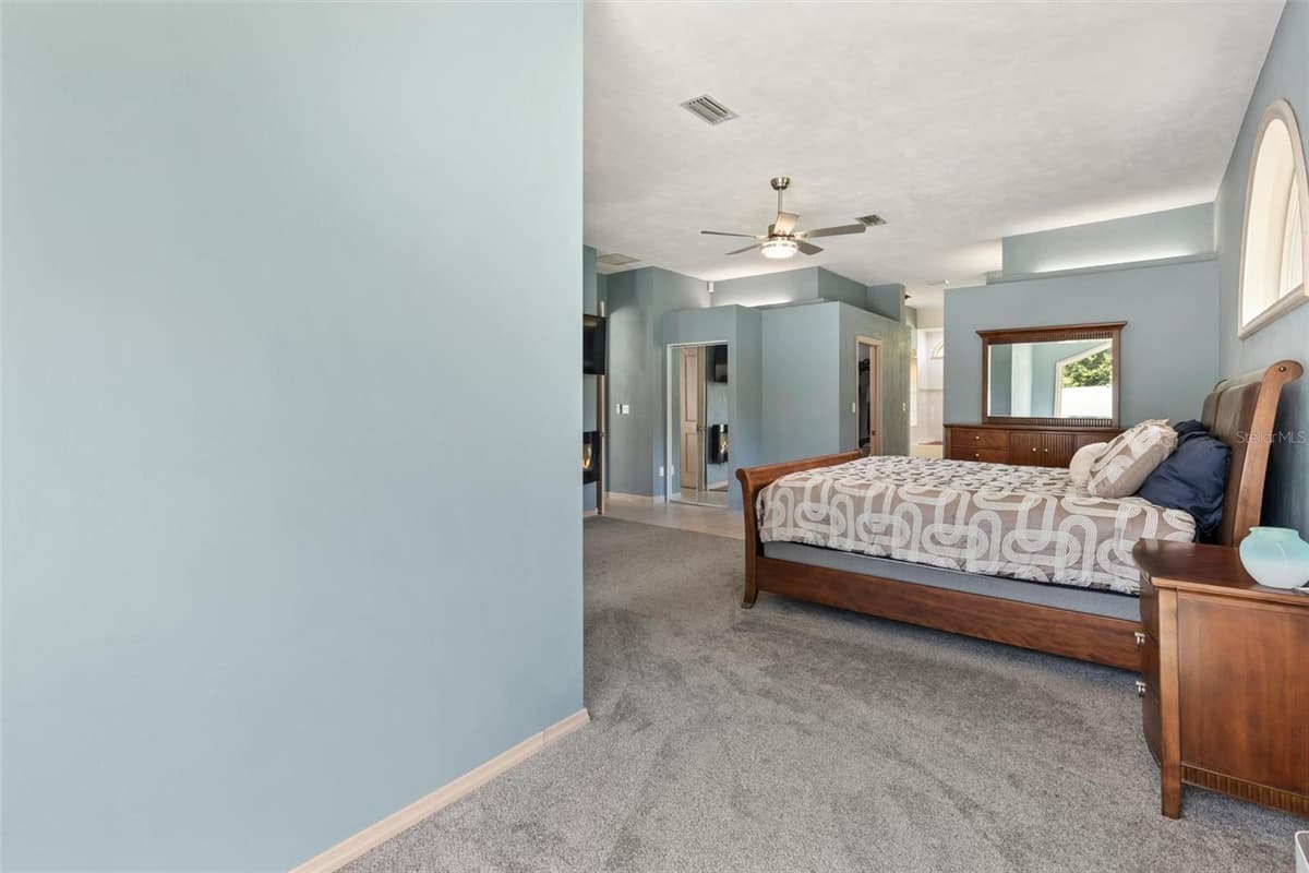 713 ERNEST DRIVE — photo 40 of 100
