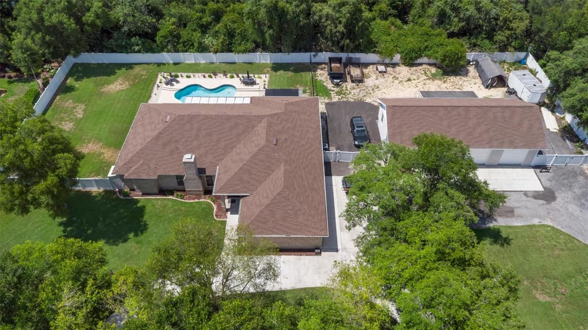 713 ERNEST DRIVE — photo 4 of 100
