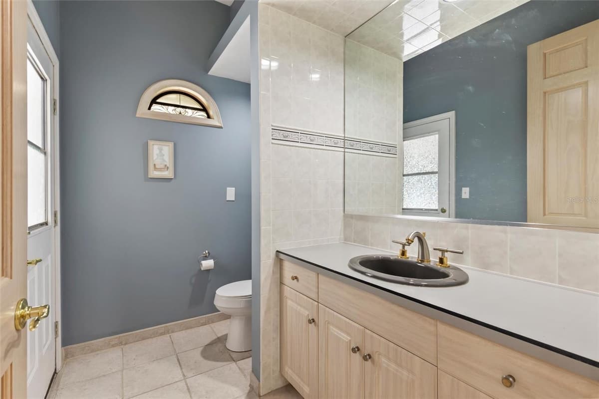 713 ERNEST DRIVE — photo 31 of 100