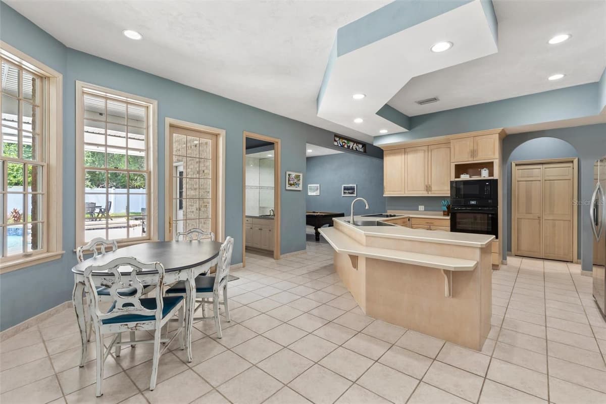 713 ERNEST DRIVE — photo 19 of 100