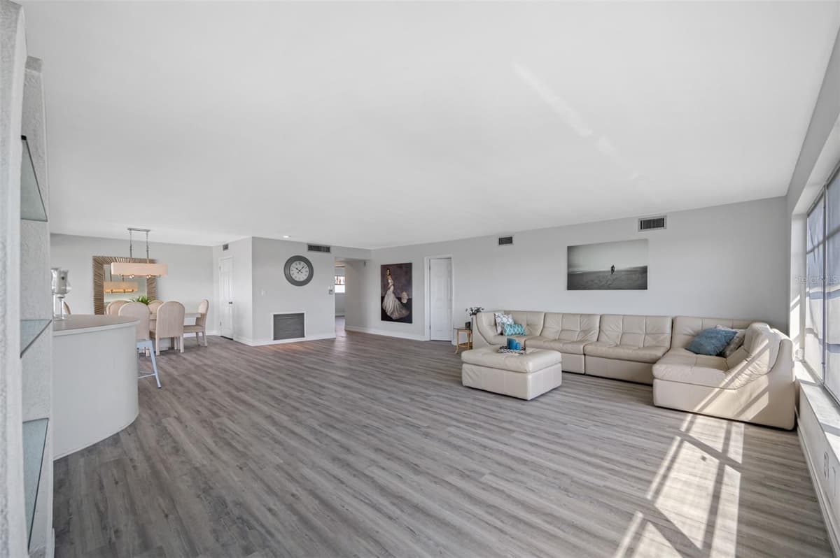 6363 GULF WINDS DRIVE — photo 20 of 58