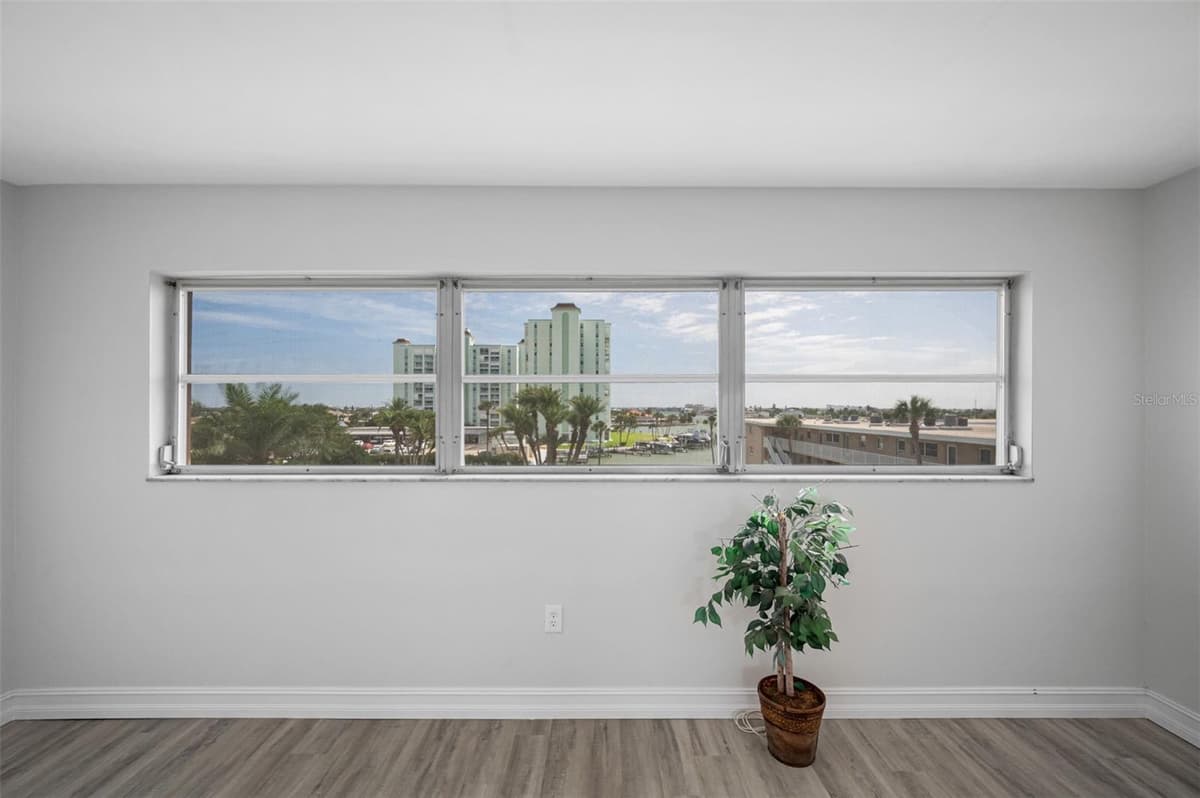 6363 GULF WINDS DRIVE — photo 25 of 58