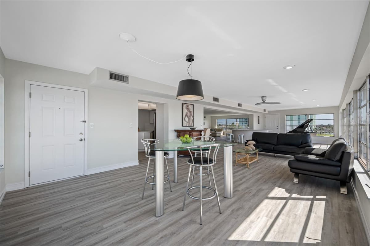 6363 GULF WINDS DRIVE — photo 6 of 58