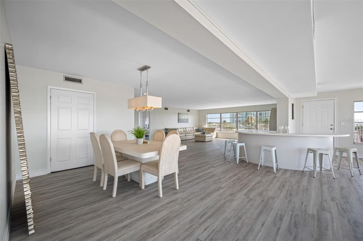 6363 GULF WINDS DRIVE — photo 17 of 58