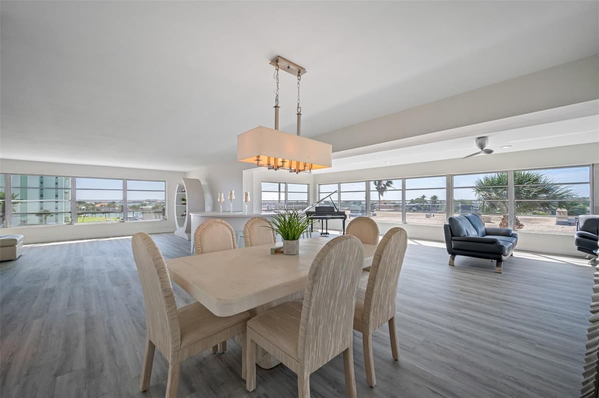 6363 GULF WINDS DRIVE — photo 18 of 58