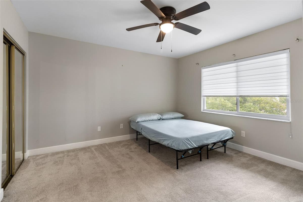 1140 ORLANDO AVENUE — photo 11 of 25