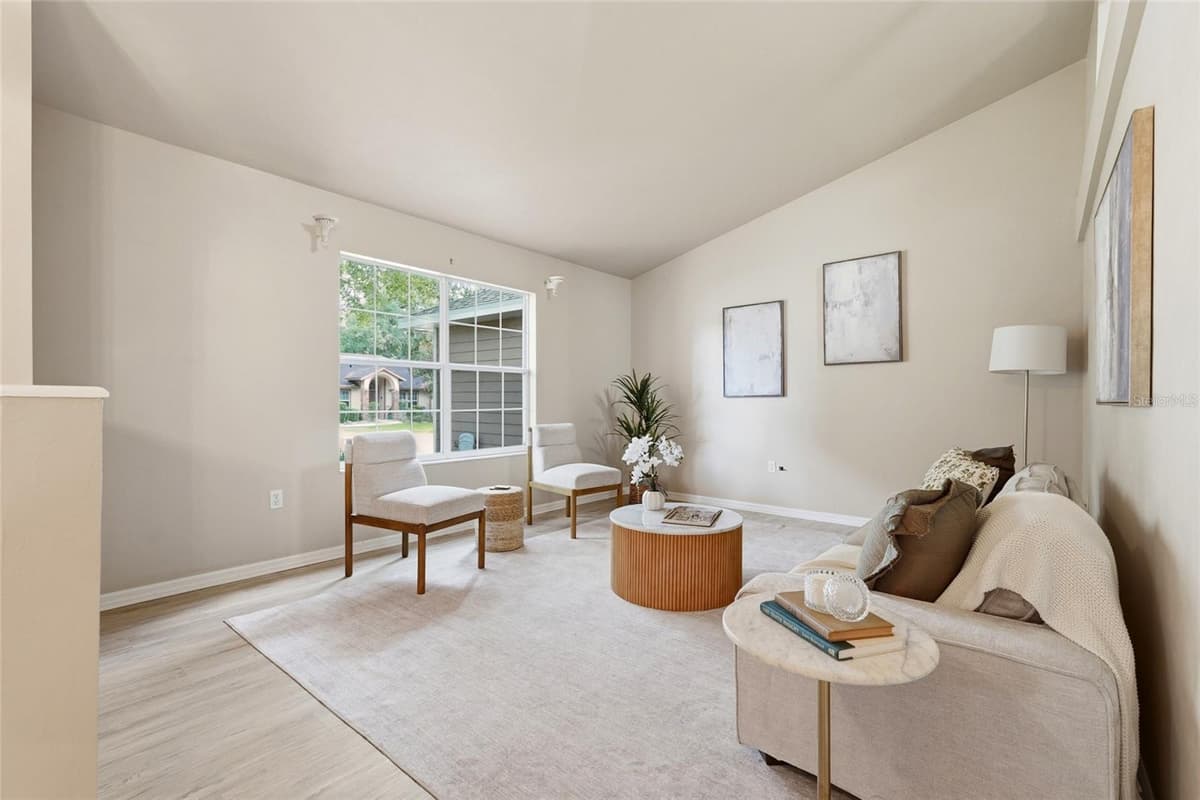 8158 51ST BOULEVARD — photo 5 of 35