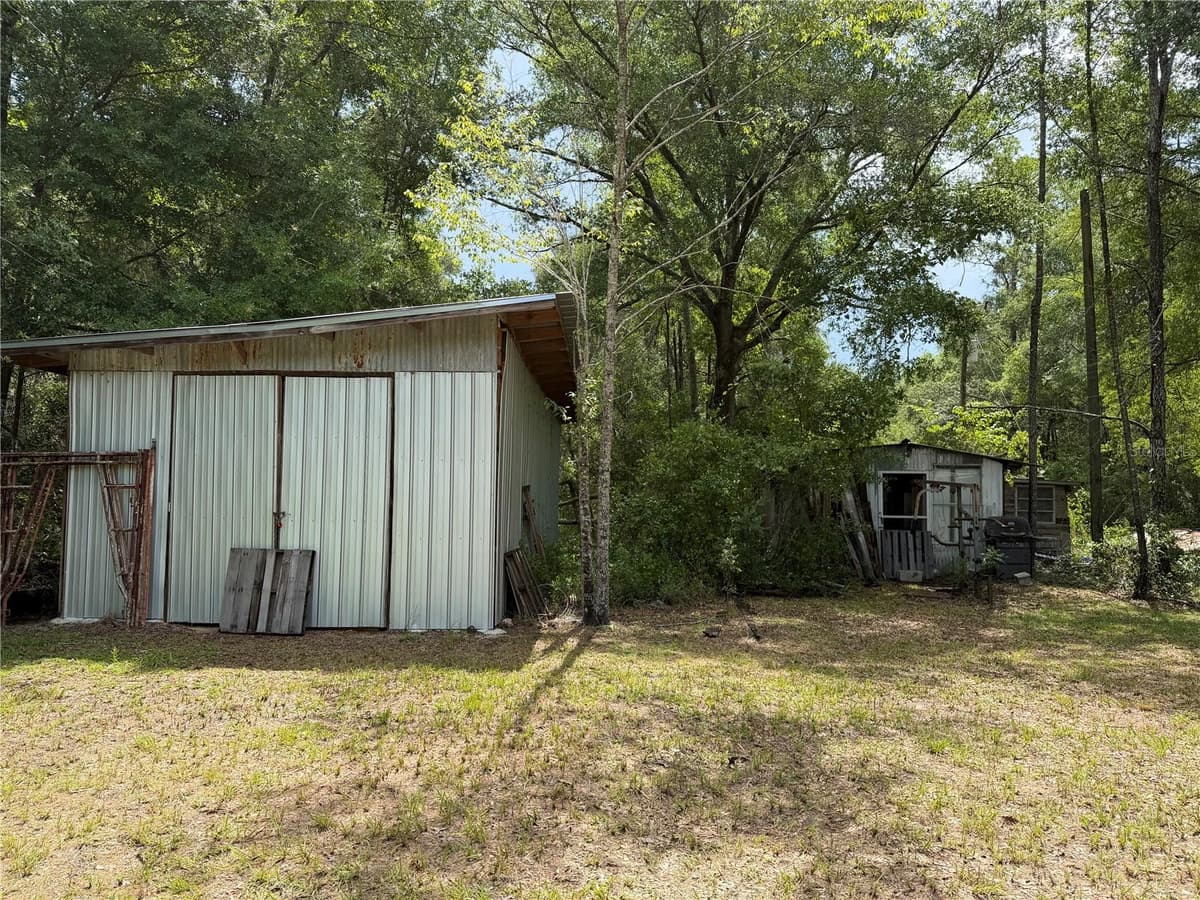 9730 STATE ROAD 24 — photo 8 of 46
