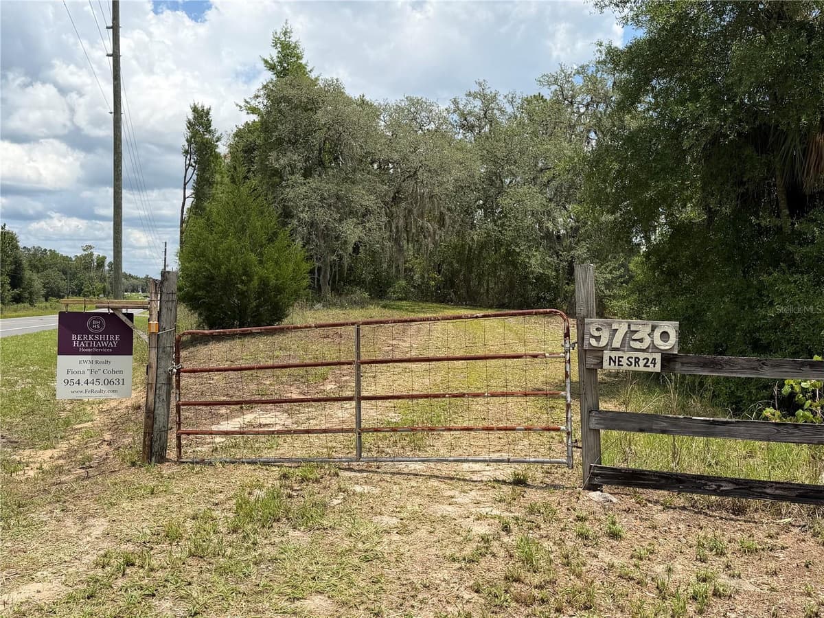 9730 STATE ROAD 24 — photo 42 of 46