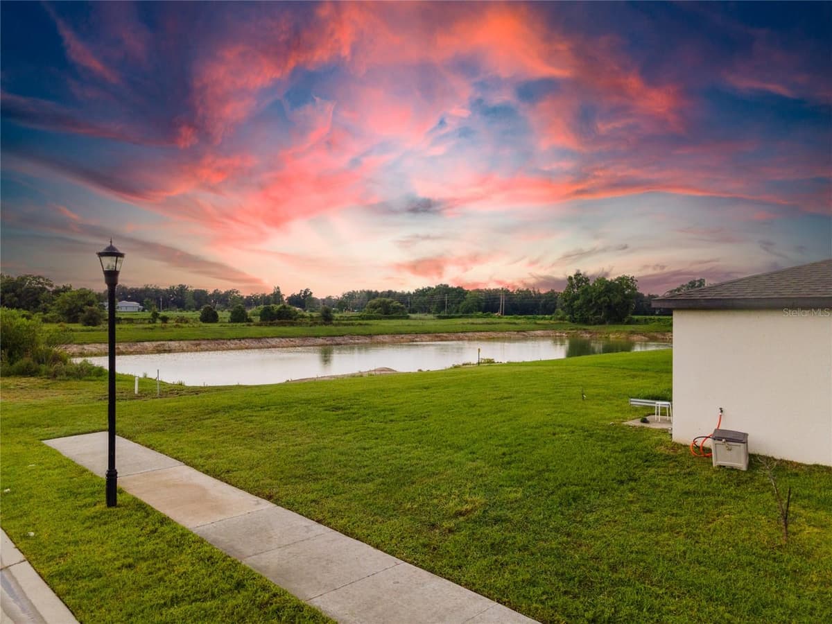 3303 ASHER MOON LANE — photo 4 of 51