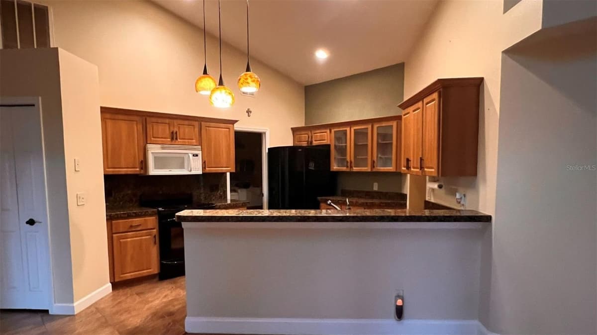 1320 SASSAFRAS AVENUE — photo 11 of 27