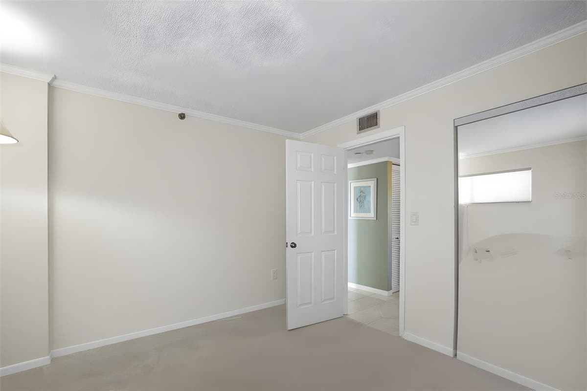 401 150TH AVENUE — photo 38 of 77