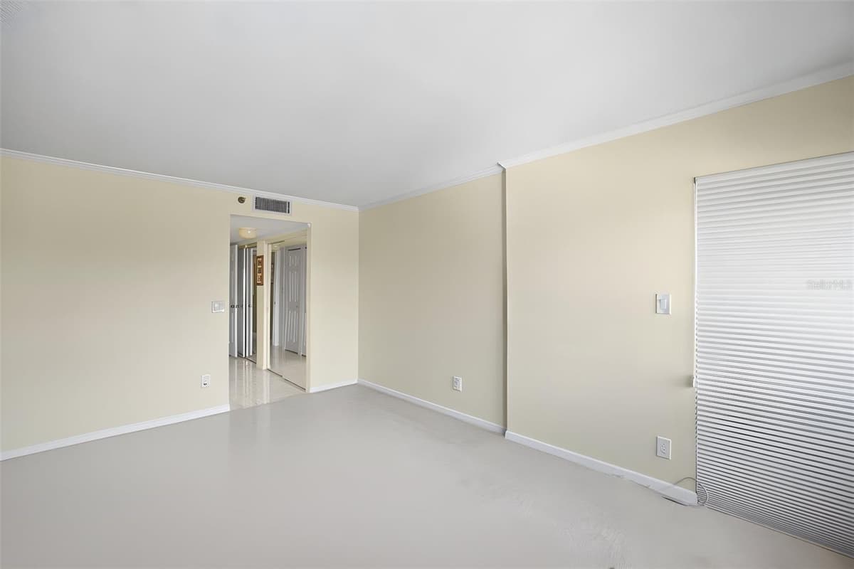 401 150TH AVENUE — photo 30 of 77