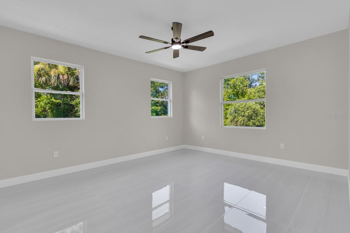 4880 BARNA AVENUE — photo 27 of 39