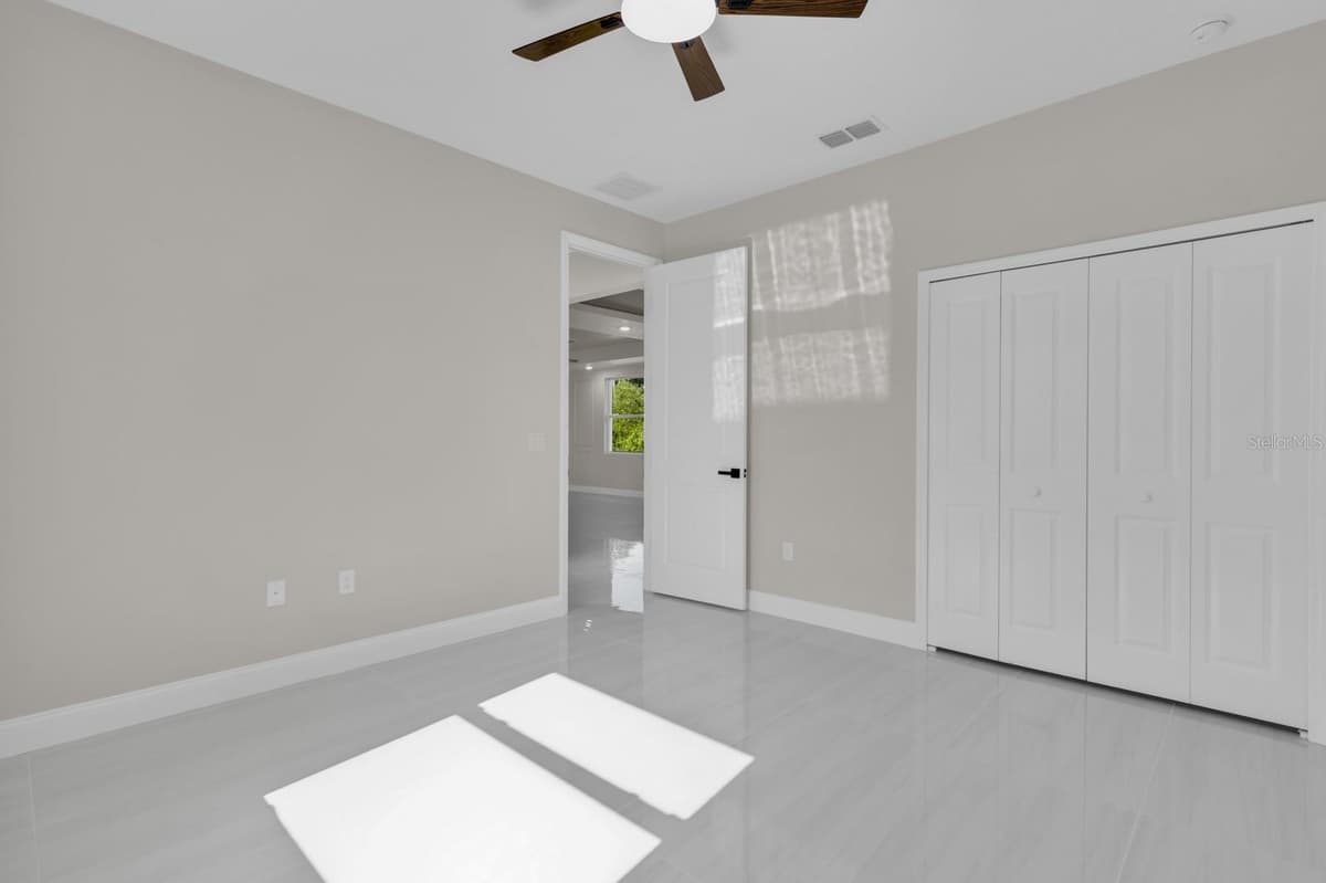 4880 BARNA AVENUE — photo 35 of 39