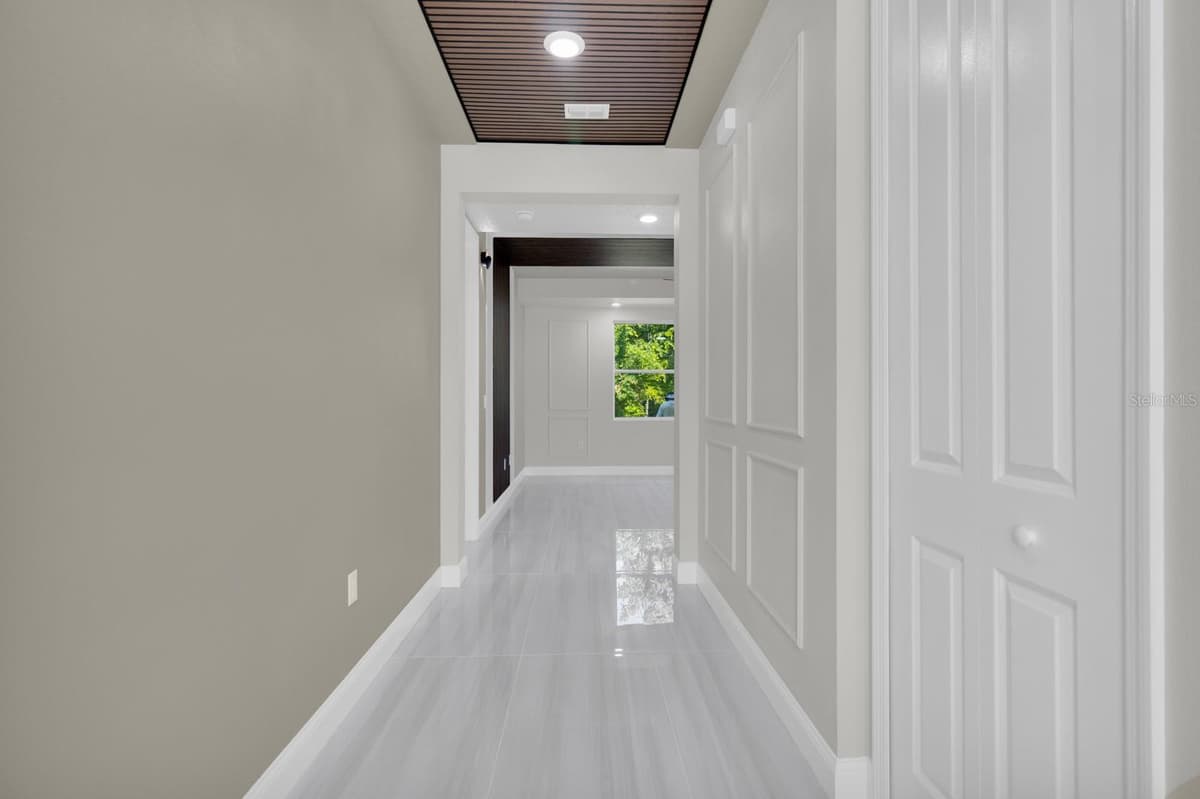 4880 BARNA AVENUE — photo 14 of 39