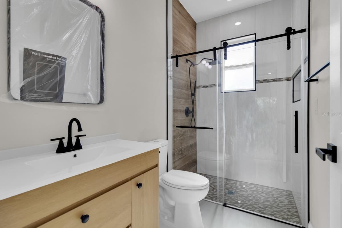 4880 BARNA AVENUE — photo 37 of 39