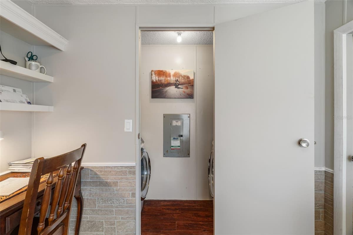 7927 CYPRIAN COURT — photo 17 of 37