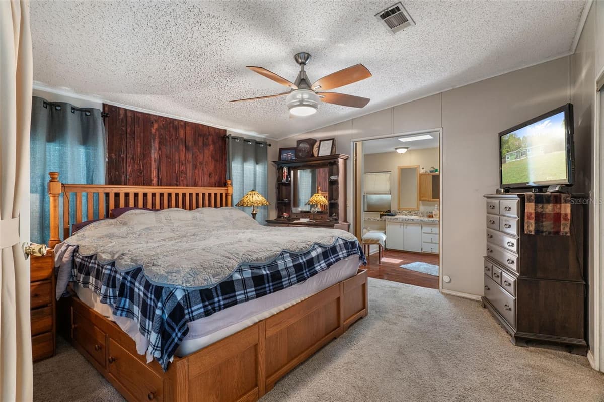 7927 CYPRIAN COURT — photo 20 of 37