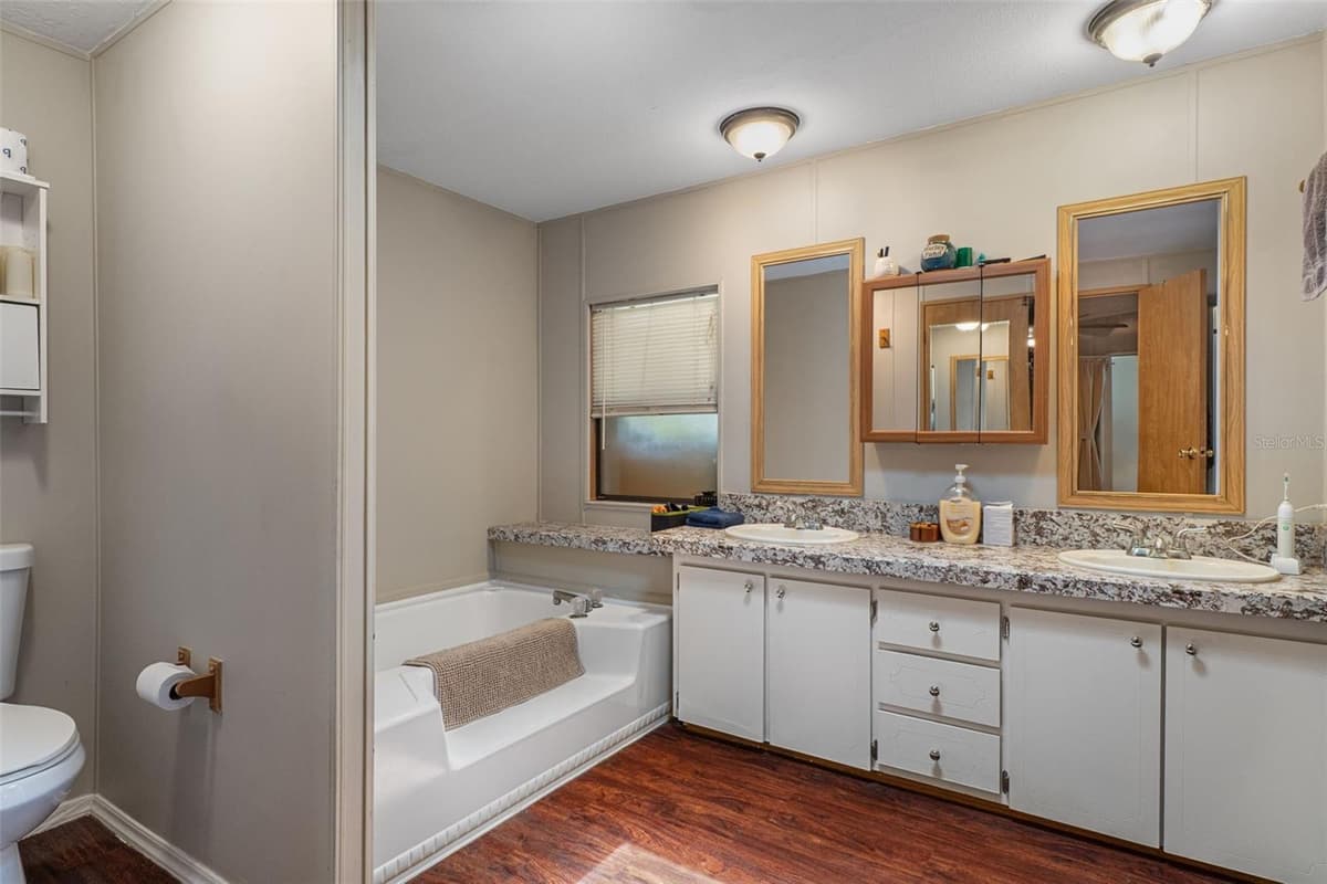 7927 CYPRIAN COURT — photo 24 of 37