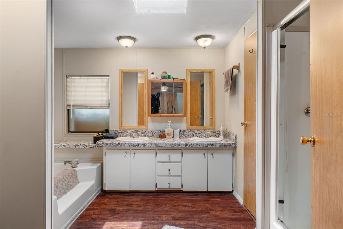 7927 CYPRIAN COURT — photo 23 of 37