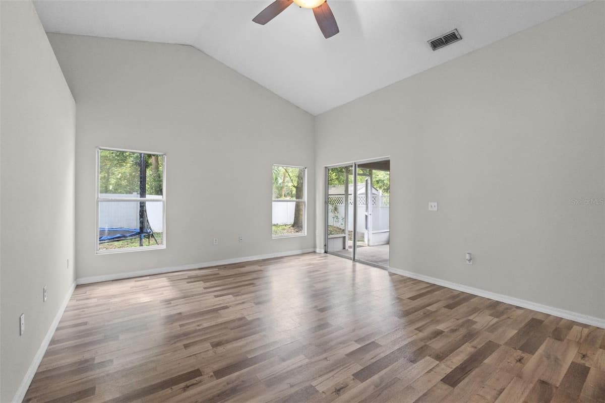 634 SPRING CAVERN AVENUE — photo 21 of 59