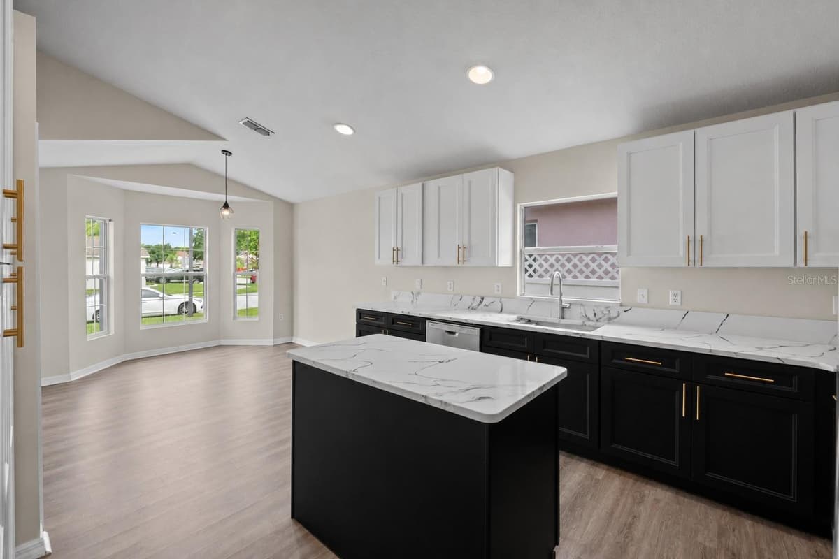 634 SPRING CAVERN AVENUE — photo 7 of 59