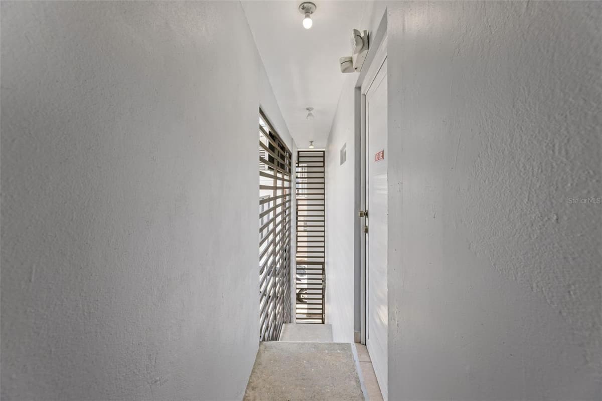 152 C. NÚÑEZ ROMERO — photo 11 of 31