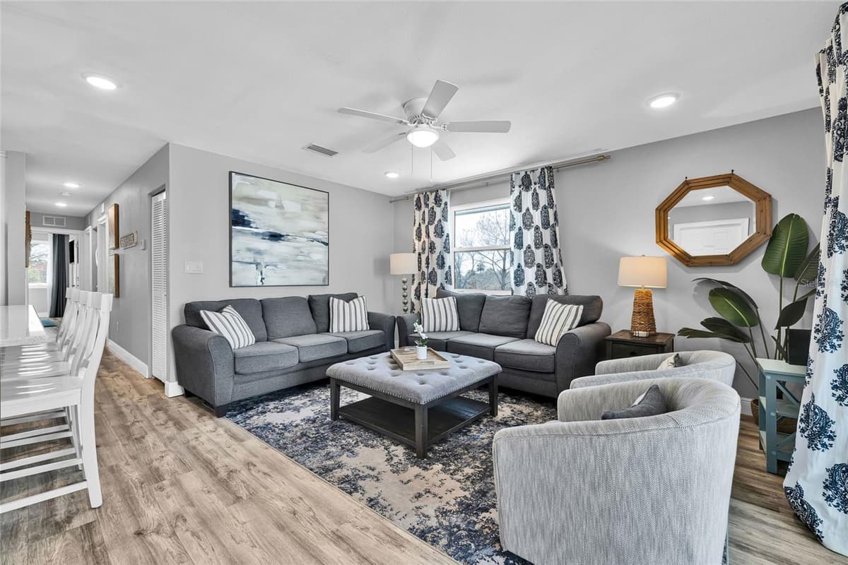 812 GULF BLVD — photo 7 of 44